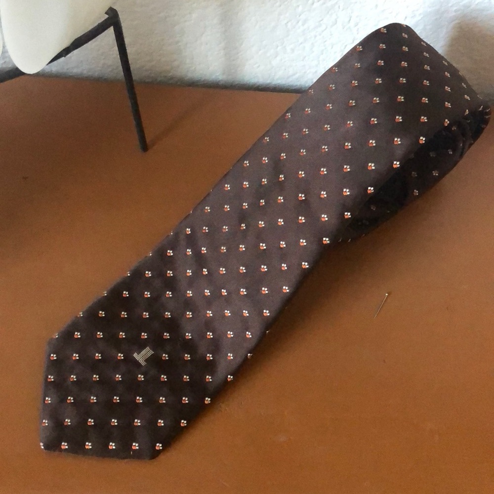 Lanvin New York • Paris Classic Brown Silk Tie - Picture 3 of 6